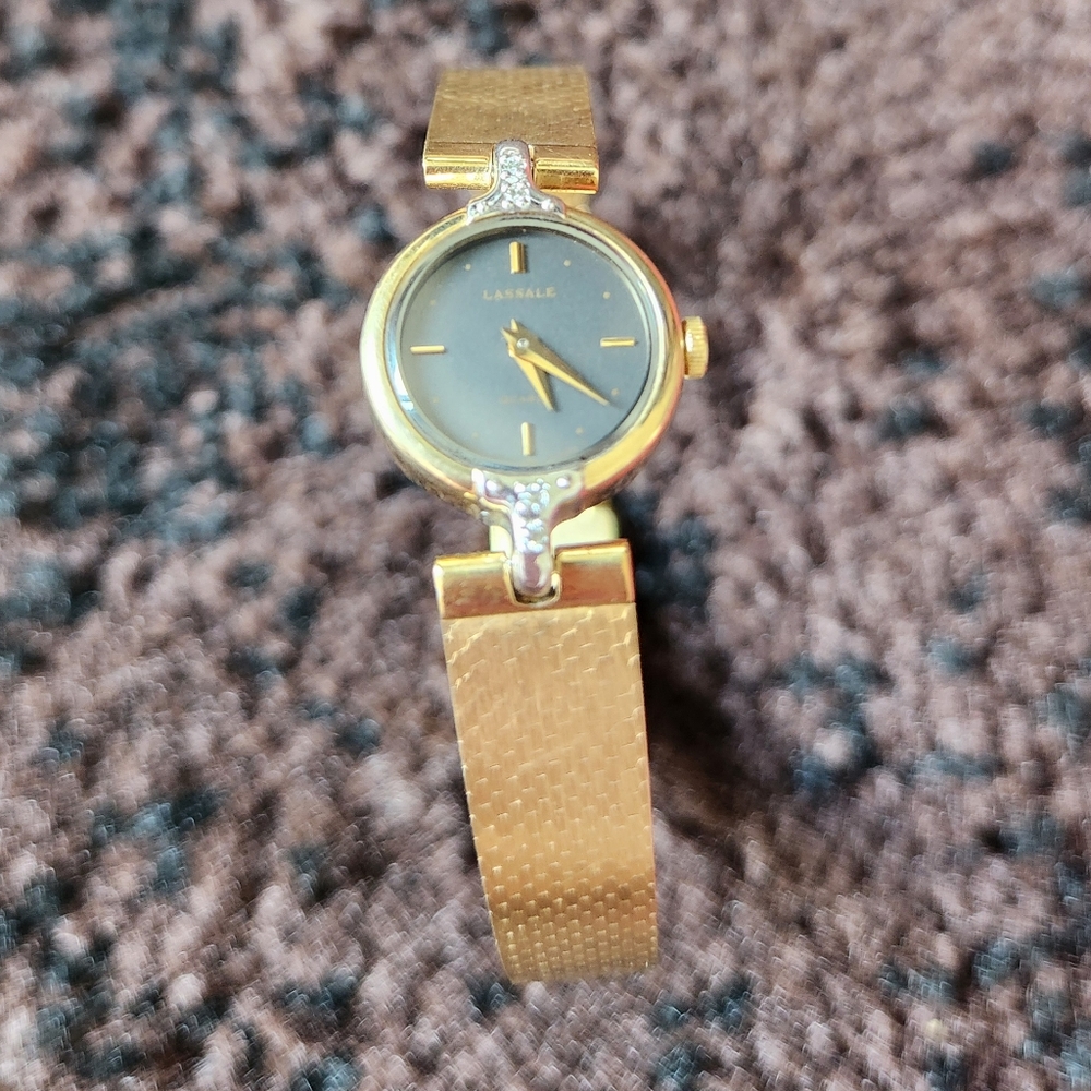 Seiko Lassale Cocktail Style Women’s Milanese Bracelet Watch 1E50-0069